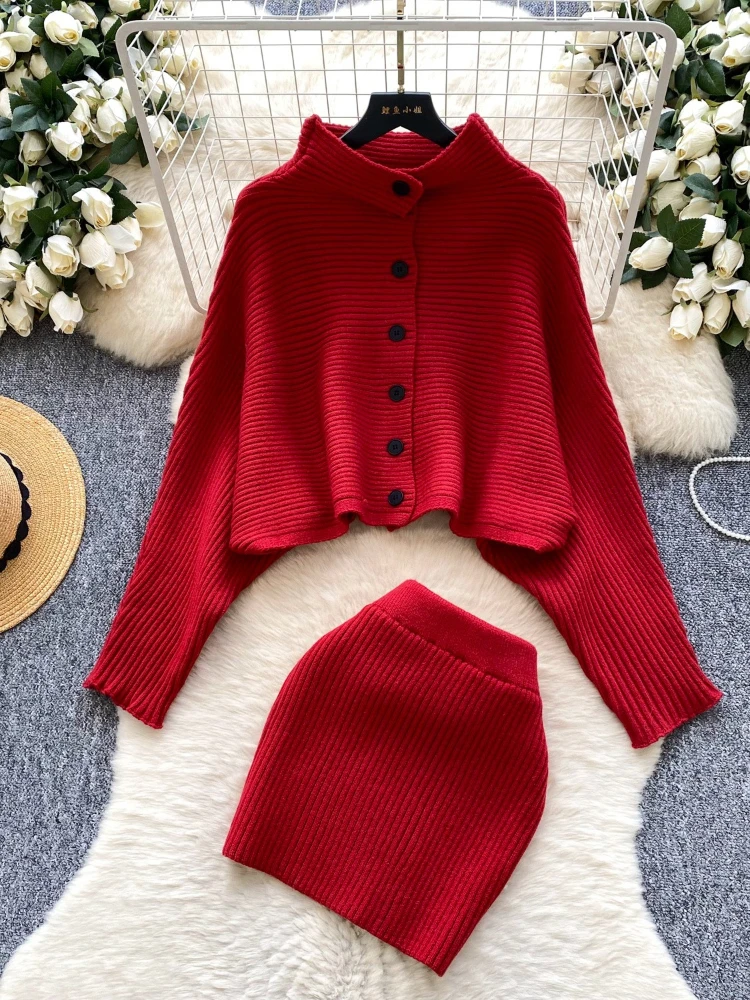 아늑한 감성 니트 투피스 세트 여성용 짧은 배트윙 소매 버튼 가디건 + 슬림 리브드 바디콘 스커트 겨울 부드러운 레이지 스타일