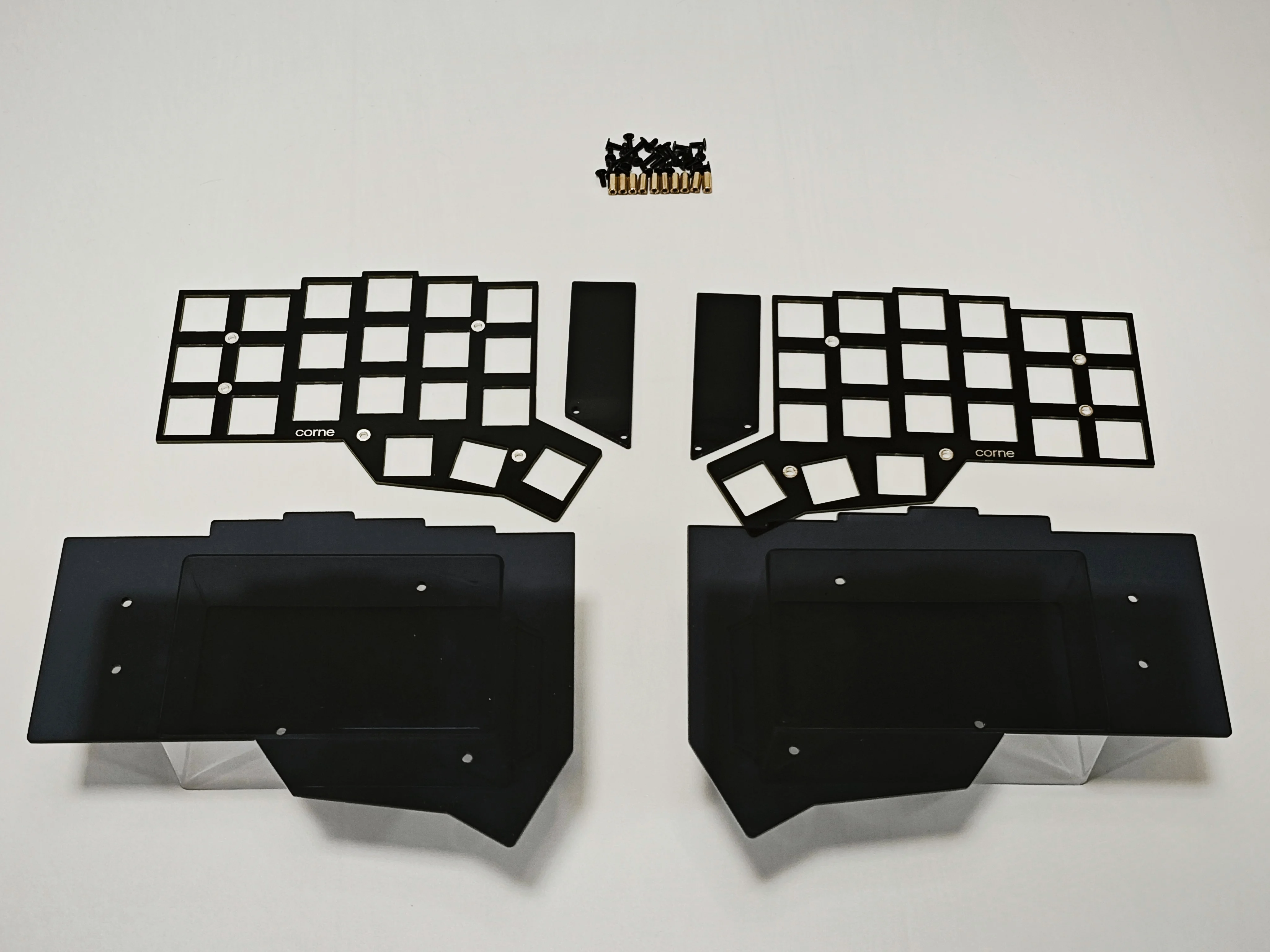 Corne-teclado dividido Fr4, placa de localización de Triple carcasa, múltiples diseños, placa personalizada de localización para Accesorios de ordenador