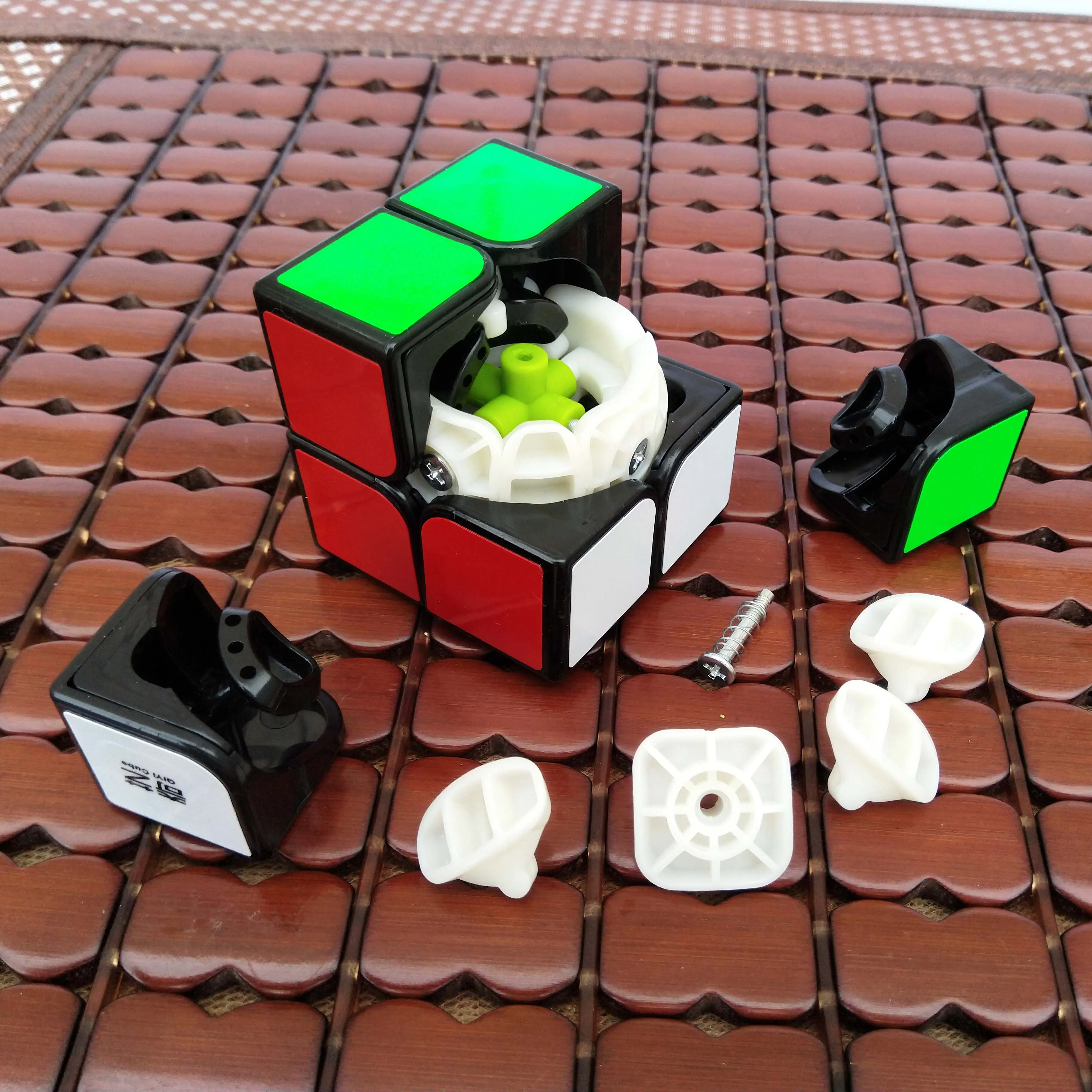 Qiyi 2X2 Magic Cube 3x3 Professional Cubo Magico 2x2x2 Speed Cube Pocket 3x3x3 Puzzle Cubes  Educational Toys For Children