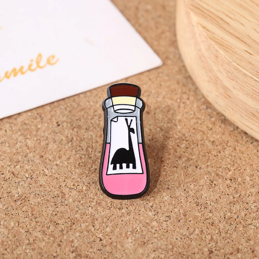 

Kuzco Potion Bottle Brooch - Emperor's New Groove Cartoon Pin, Enamel Metal Badge for Clothes & Backpacks