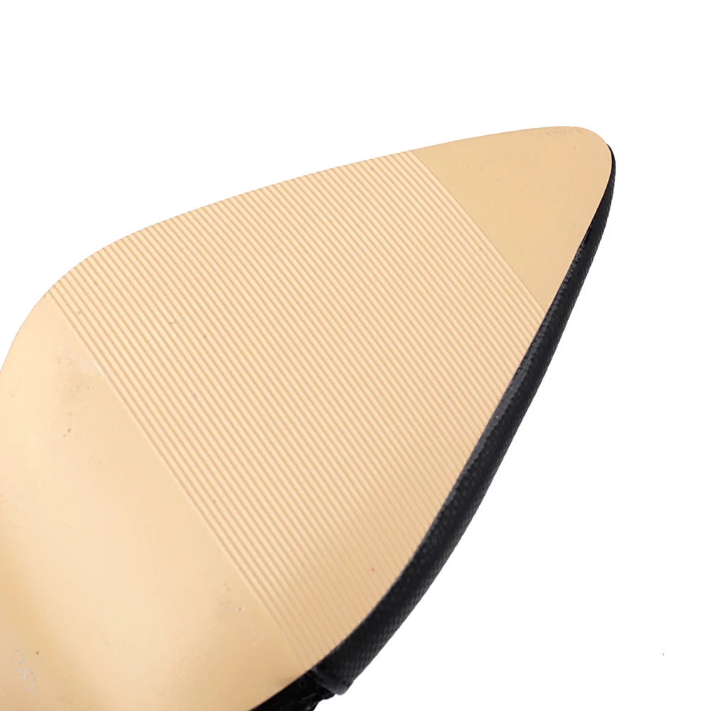 صنادل نسائية صيفية جديدة موديل 2025 باللون الأسود والأرجواني بمقدمة مدببة وكعب عالي مصارع أحذية للسيدات مقاس كبير 12 43 46 48