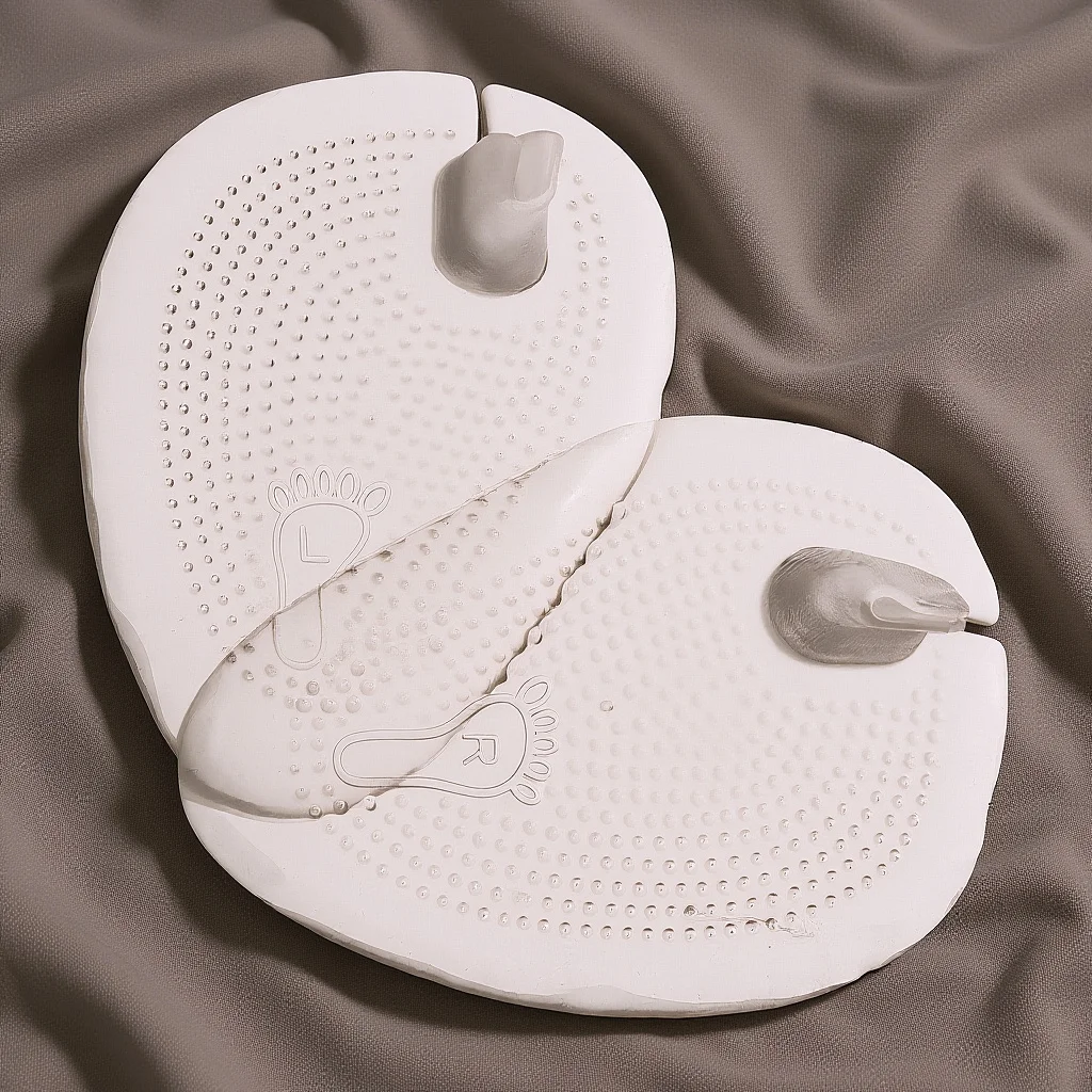 1Pair Forefoot Cushion Pads Soft Silicone Skid Resistance Gel Flip-Flops Insole for Men Women Prevent Chafing Pain Relief