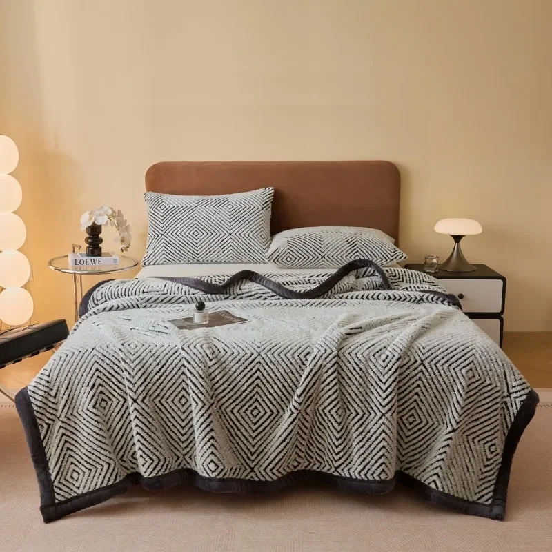 2025 New Warm Sun Fleece Lamb Fleece Blanket Thickened Double Sided Milk Fleece Blanket Office Nap Blanket, No Pillowcase