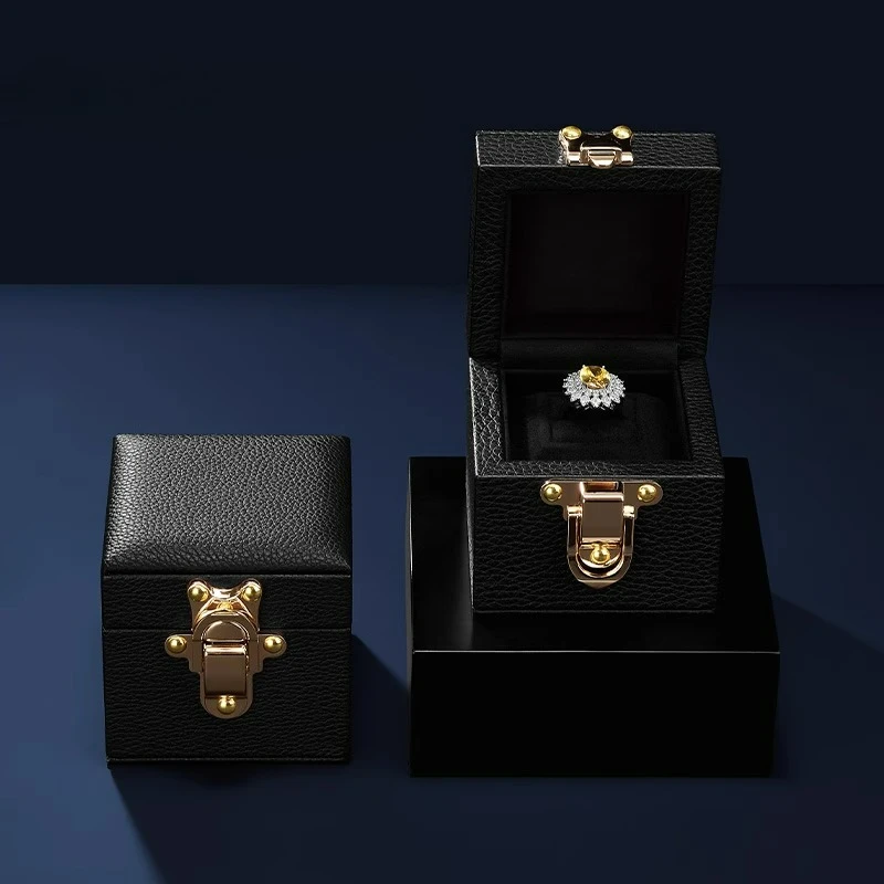 

Genuine leather ring box, jewelry packaging, lychee patterned wedding proposal ring box