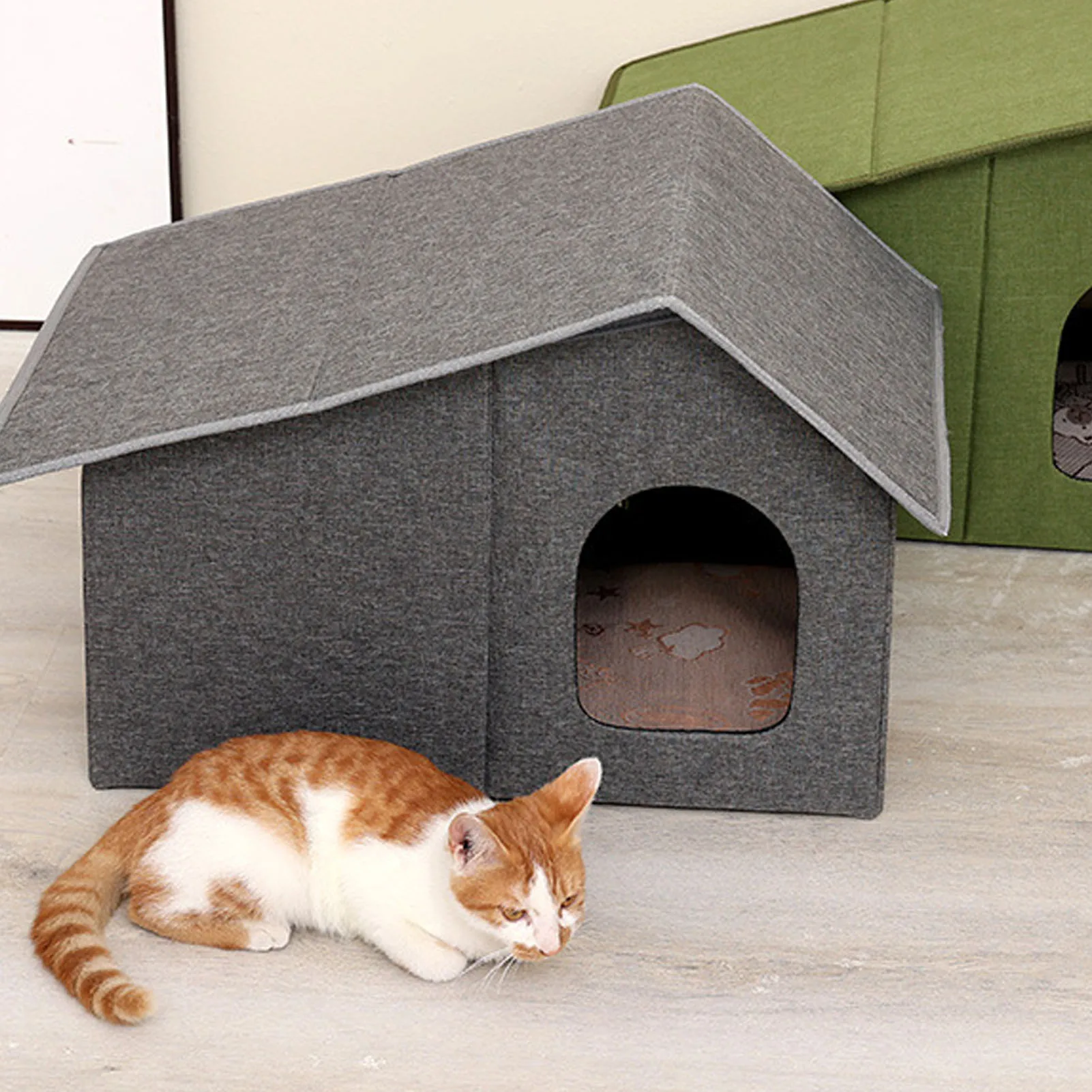 

Outdoor Cat House Water Resistant Weather Proof Spacious Enclosed Foldable Cat Shelter For All Seasons