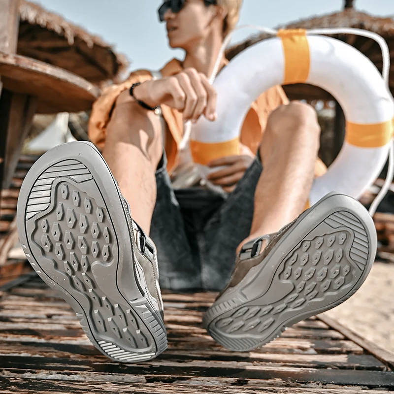 Sandalias transpirables para hombre, zapatos informales cómodos, a la moda, para la playa y el verano, novedad de 2023