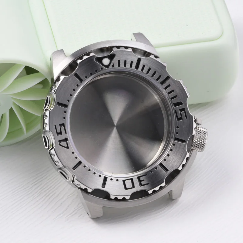 

Корпус часов из нержавеющей стали 3,8 мм подходит для часов Seiko с люминесцентным сапфировым стеклом, подходит для дайверских часов с автоматическим механизмом NH35/NH36.