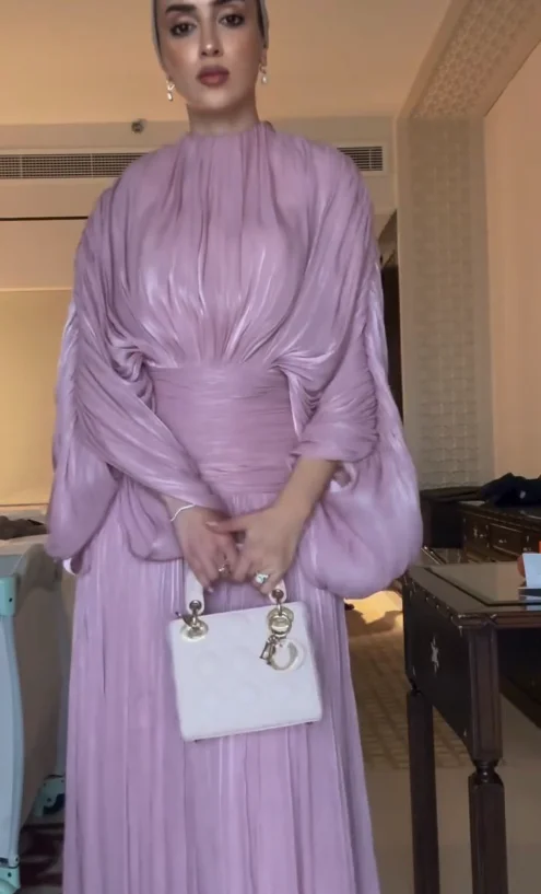 Xijun Luxury Pink Evening Dresses Pleated A-Line O-Neck Dubai Prom Dresses Modest Long Sleeves Maxi Prom Gowns 2026 Customized image 5