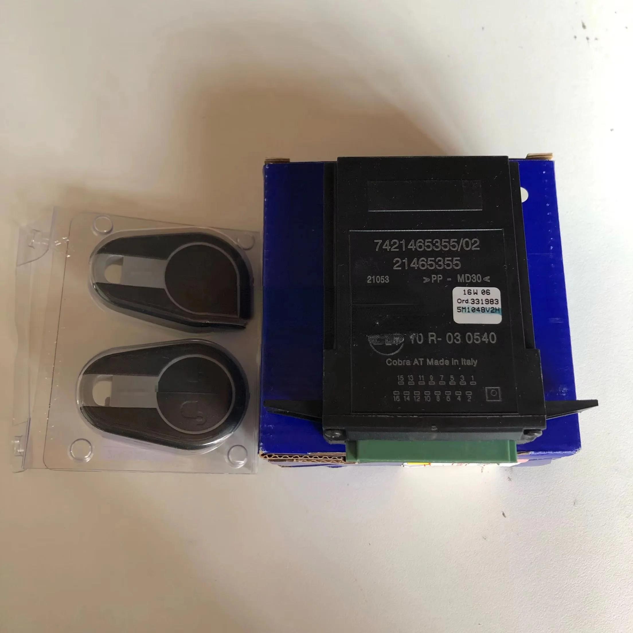 

Applicable to Volvo Truck Pump Truck Cargo Van Remote Control Key Volvo Remote Control Key Assembly Original 21465357