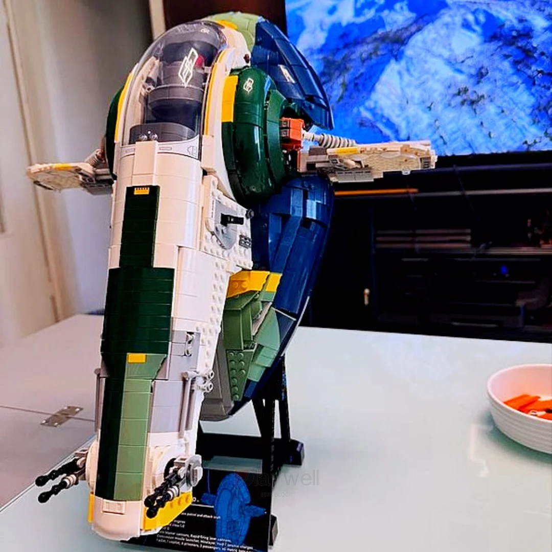 

2970pcs New Space Battle Jango Fett's Firespray-Class Starship Model Building Blocks Bricks Diy Creative Christmas Gift A