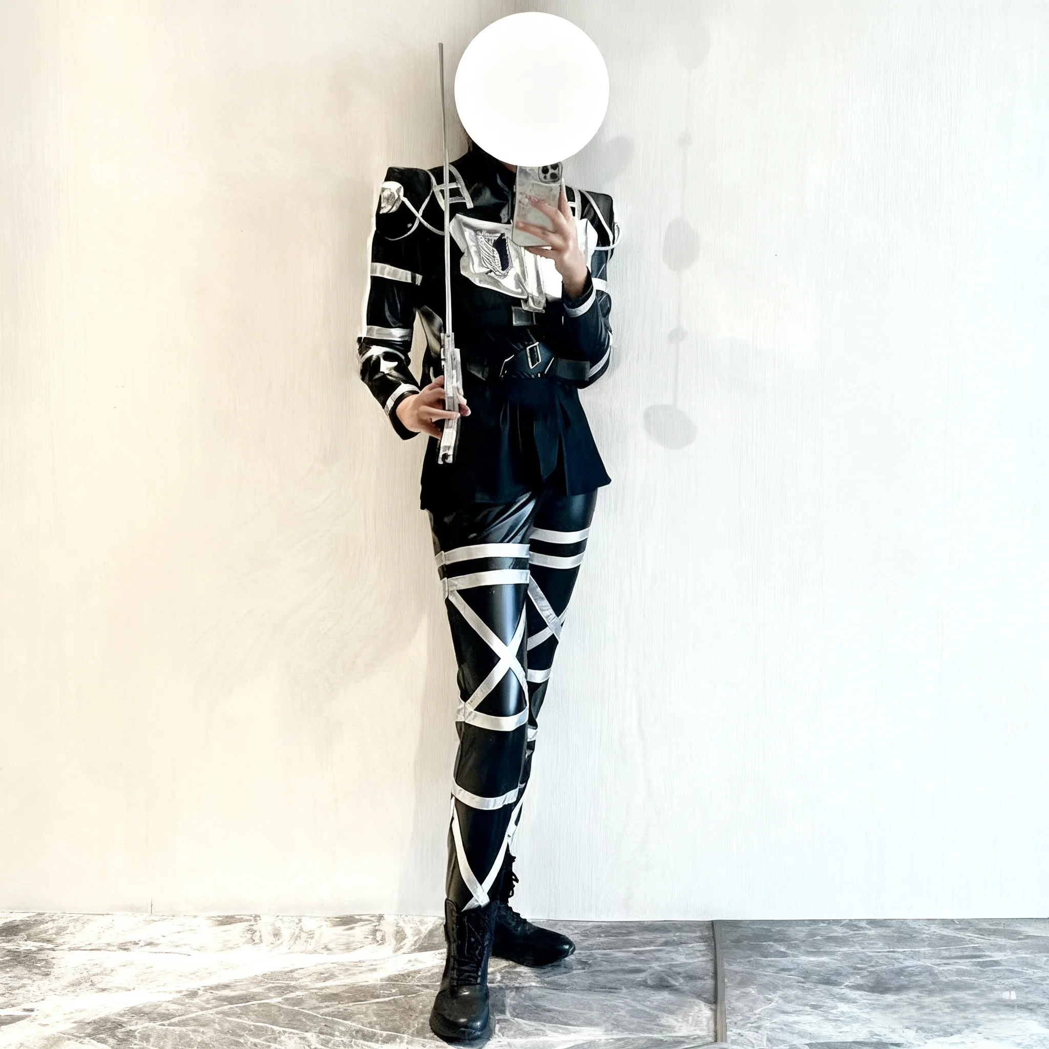 زي ميكاسا أكرمان التأثيري للهجوم على تيتان الموسم النهائي زي الهالوين وحفلات عيد الميلاد وإكسسوارات أزياء شخصية #1