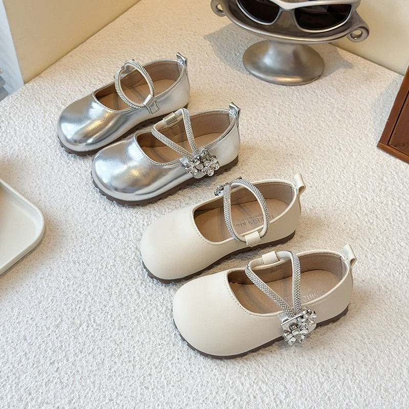 

Girls Princess Soft Leather Shoes Glossy Silvery Kids Causal Shoes for Wedding Party Fashion Simple Children's Flats Round-toe