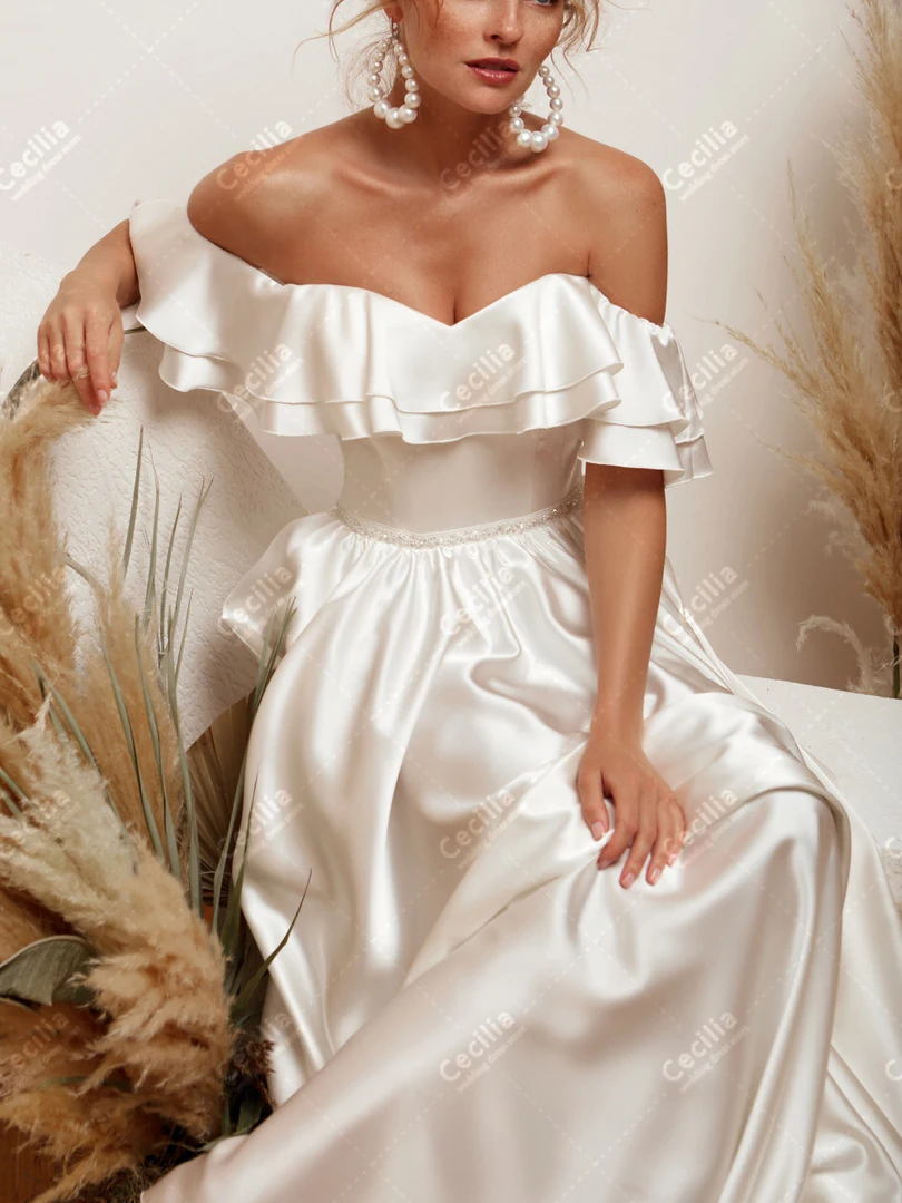 Graceful Wedding Dresses Satin Pleat Bridal Gowns Boat Neck Off The Shoulder Robes For Formal Party Lace Up Vestidos De Novia