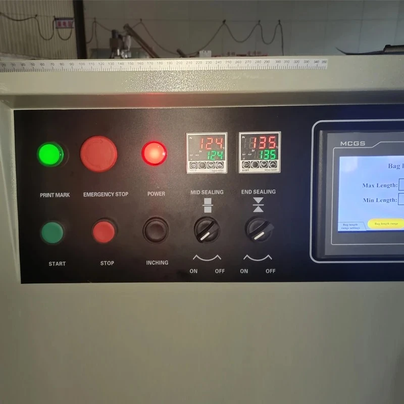 Automatic Candy and Snack Sealing Machine for Commercial Mask, Pillow Packaging Machine, New