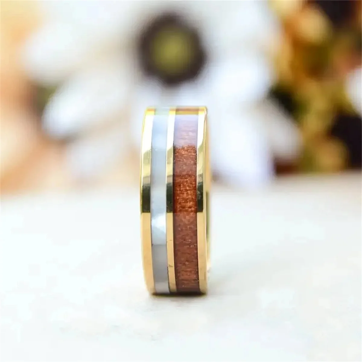 Mode 8Mm Mannen Goud Kleur Rvs Abalone Shell Ringen Inlay Koa Hout Ringen Voor Mannen Bruiloft Verloving Sieraden Geschenken