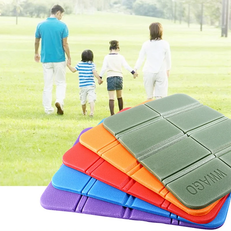 Beach Camping Mat XPE Outdoor Cushion Folding Foam Portable Picnic Mat Dirt Moisture-Prevent Folding Seat Cushion Camping Pad