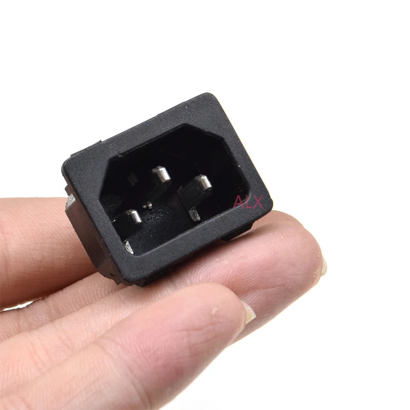5PCS 10A AC250V 3Pin power buchse Stecker Stecker AC-05
