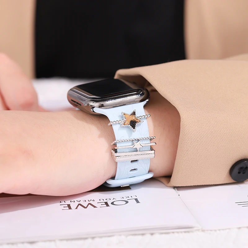 สายแหวนตกแต่งสำหรับสายคาด Apple Watch Creative Charms เครื่องประดับซิลิโคนสร้อยข้อมือ Charms เครื่องประดับสตั๊...