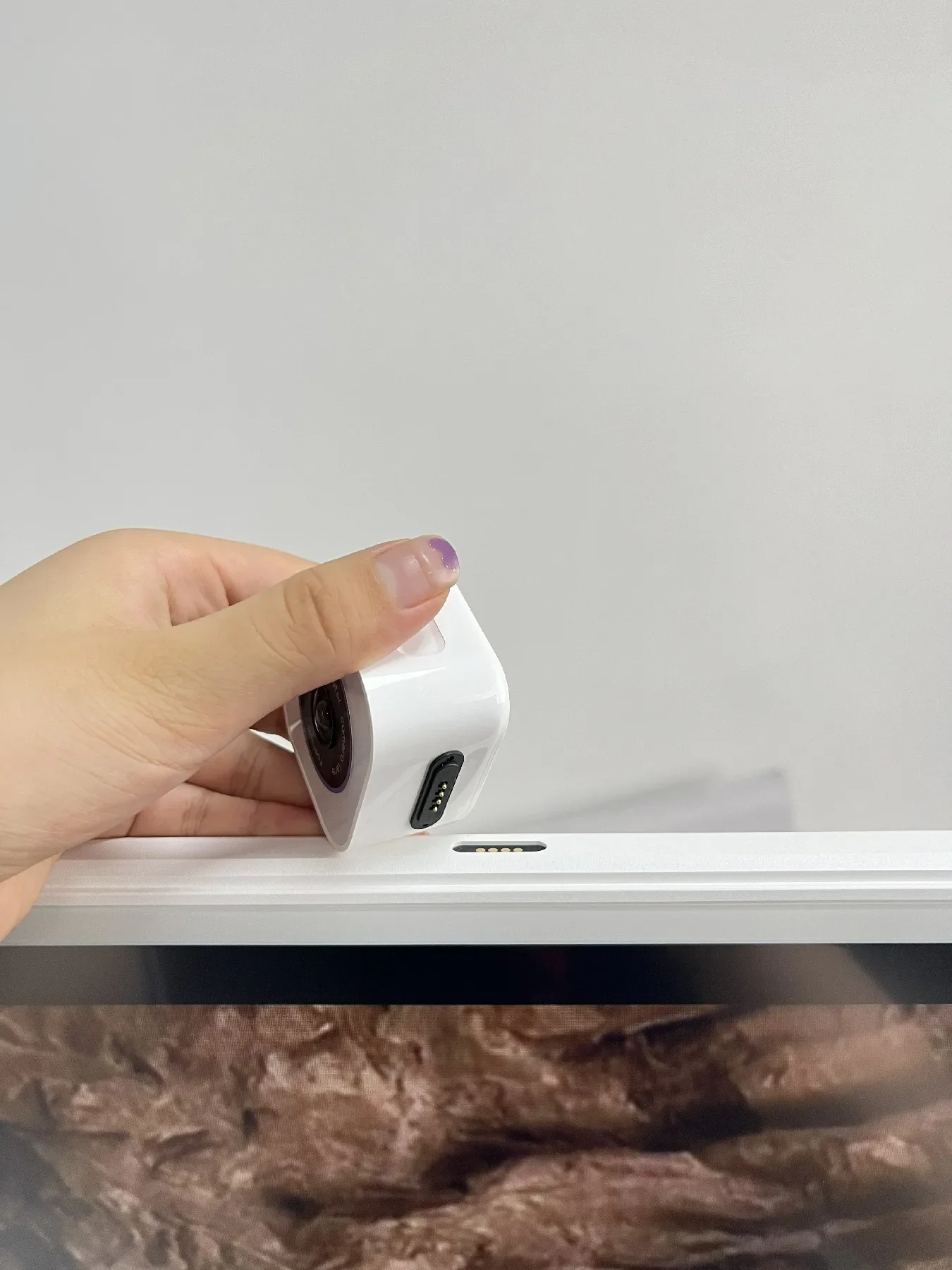 VETO 32 بوصة C-type تلفزيون محمول ذكي لاسلكي متحرك أندرويد 12 تلفزيون داخلي مع كاميرا خارجية عالية الدقة