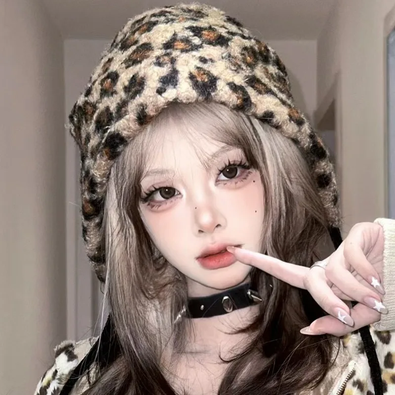 Y2K Retro Leopard Print Woolen Strap Women's Caps Autumn and Winter Travel Versatile Fashion Warm Ear Protection Bomber Hats