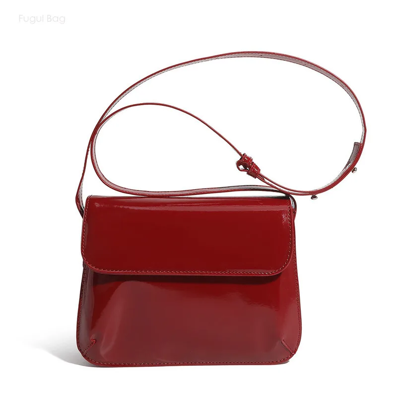 Women's Single Shoulder Crossbody Bag Underarm Bag New Trend Exquisite Gloss Patent Leather Fashionable and Versatile Retro