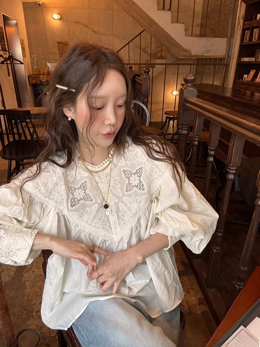 

Высококачественный хлопковый топ с цветочной вышивкой, женский свободный крой, длинный осенний топ на пуговицах Dongda Gate Sle