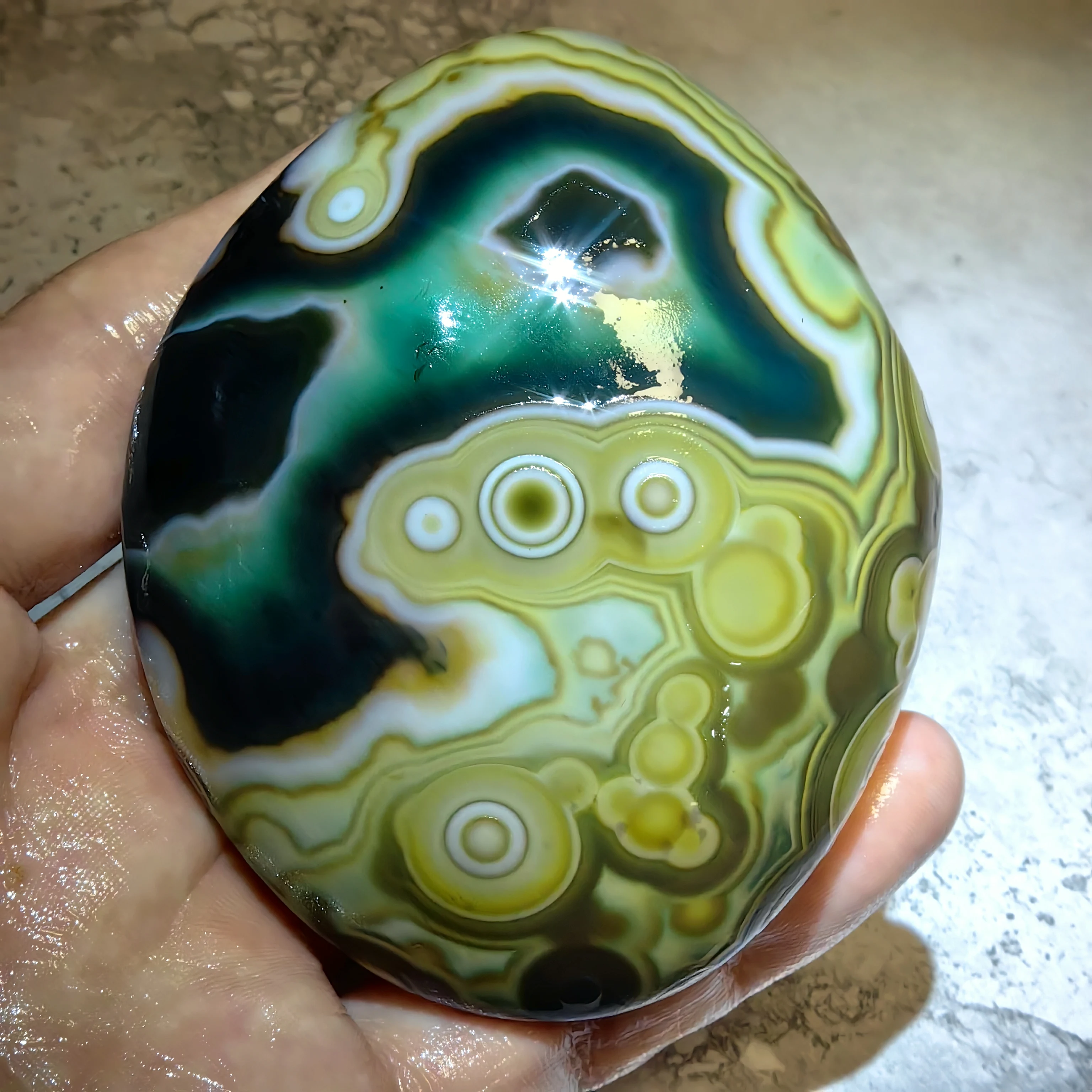 Handpicked Alxa Agate 