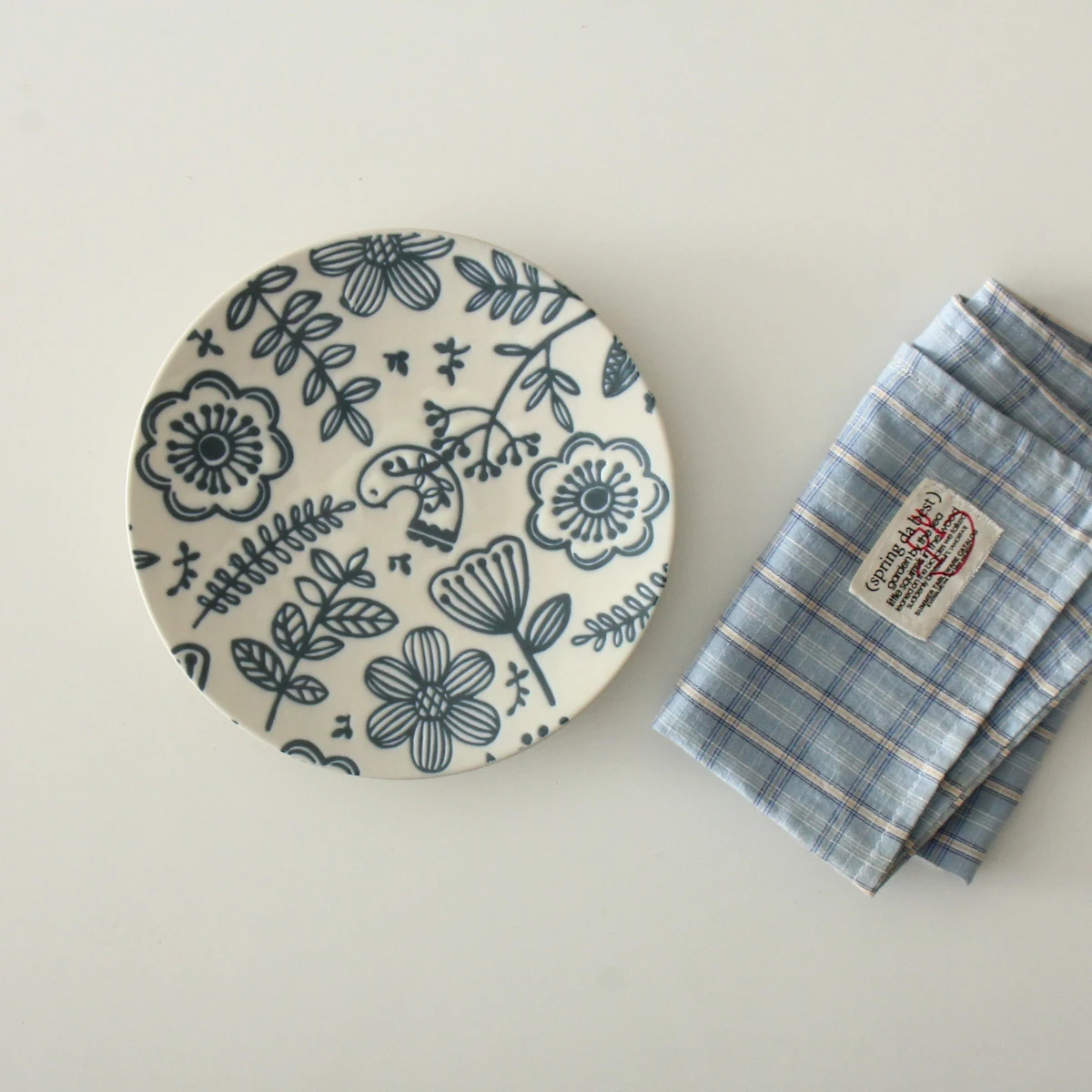 طبق سيراميك ثلاثي الأبعاد للطيور الزرقاء والزهور - طبق مسطح أنيق للإفطار/الحلوى مع زخارف زهور للمنزل وتقديم الطعام #4