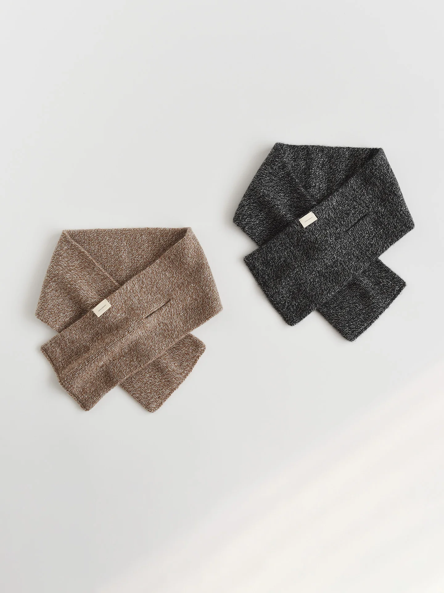 Echarpe-retro-florale-en-cachemire-motif-croise-imprime-floral-multicolore-jeune-et-tendance-echarpe-chaude-d'hiver-pour-le-cou