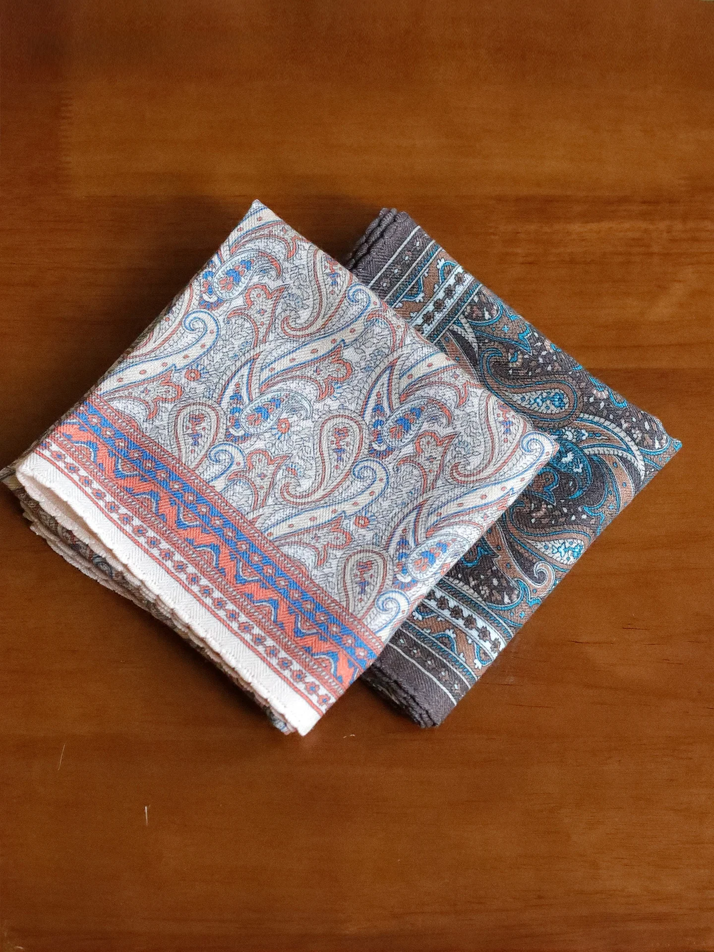Elegant-foulard-carre-en-soie-et-laine-cravate-pour-femme-accessoire-de-mode-pour-l’exterieur-style-artistique-ideal-pour-l’automne-et-l’hiver-foulard-multifonctionnel