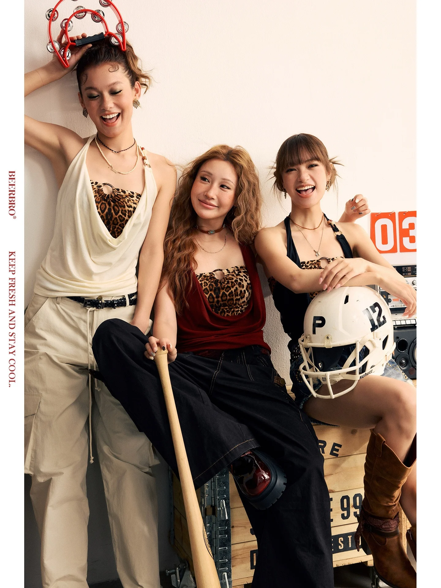 

Комплект из двух предметов BeerBro: платье-халтер из мягкой ткани Lenzing с леопардовым принтом для музыкальных фестивалей, свободный крой, с завязками на шее