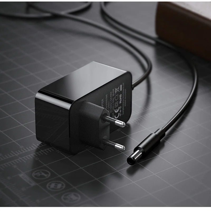 European Standard 12V5A 60W Power Source Adapter DC 5.5MM*2.5MM Wall-Mounted European Power Adapter