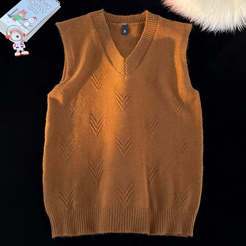Autumn and Winter Comfortable Slim Fit Breathable Warm Vest for Men's Fashion Trend V-neck Retro Casual Knitted Sweater Vest view 6