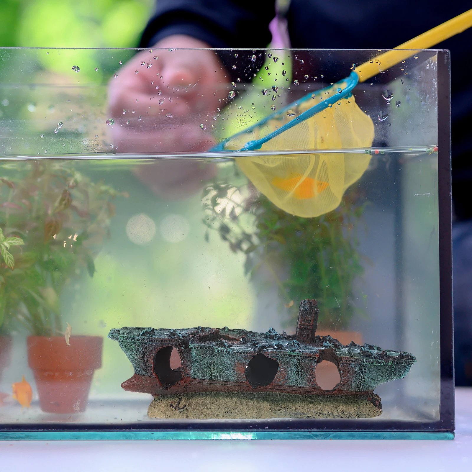 

Aquarium Decoration Resin Sunk Ship Aircraft Carrier Ornament Fish Tank Adornment Minimal Responsibility Safe for Fish