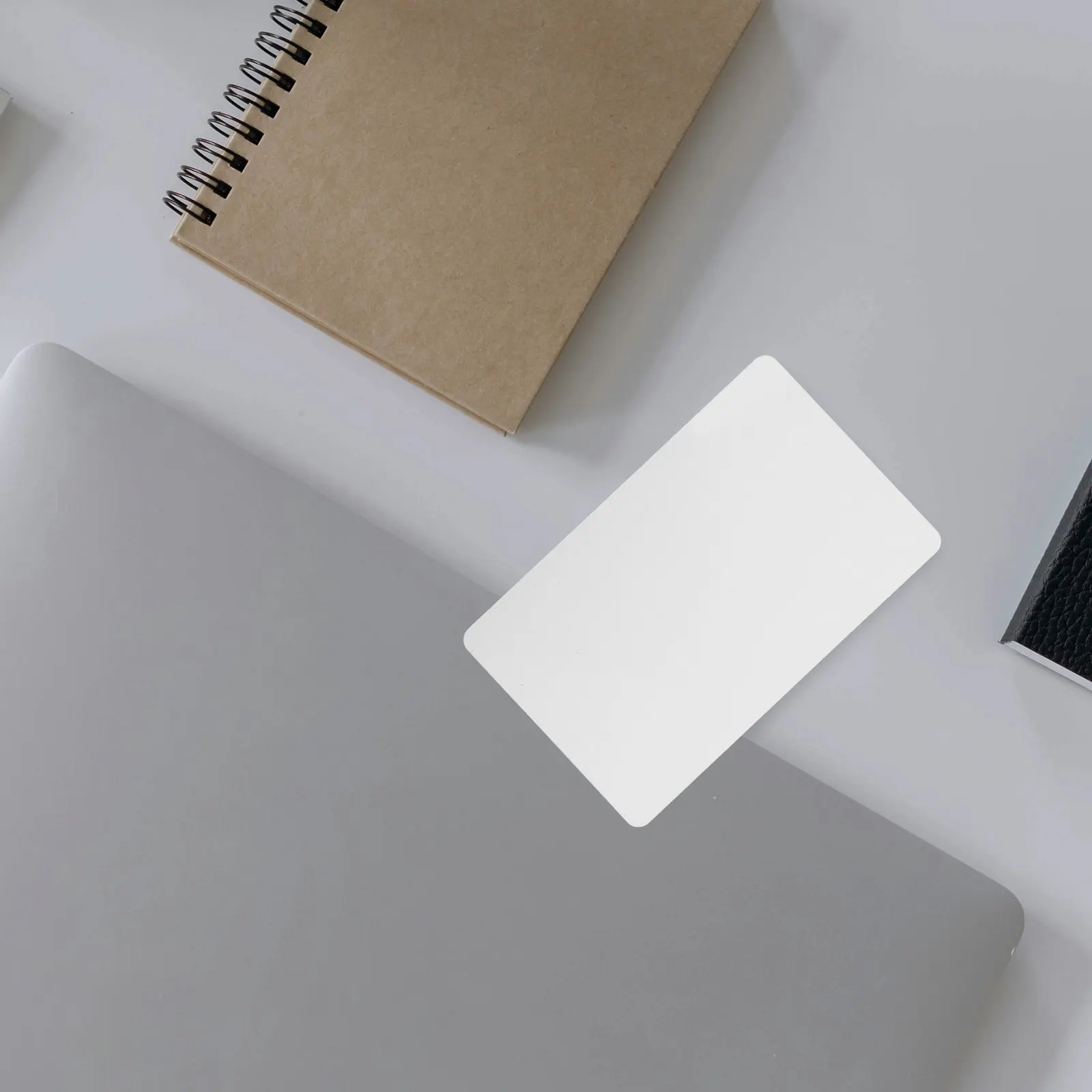 

Белая перезаписываемая RFID-карта доступа, умная пластиковая карта из ПВХ для контроля доступа в отелях и мотелях, для обеспечения безопасности входа