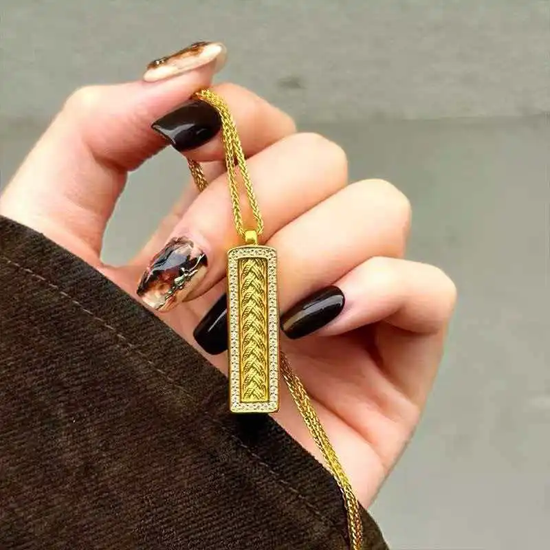 Dignified Wealth From All Directions Diamond Wheat Pendant Women 24K Gold AU999 Good Luck For Gift & Daily