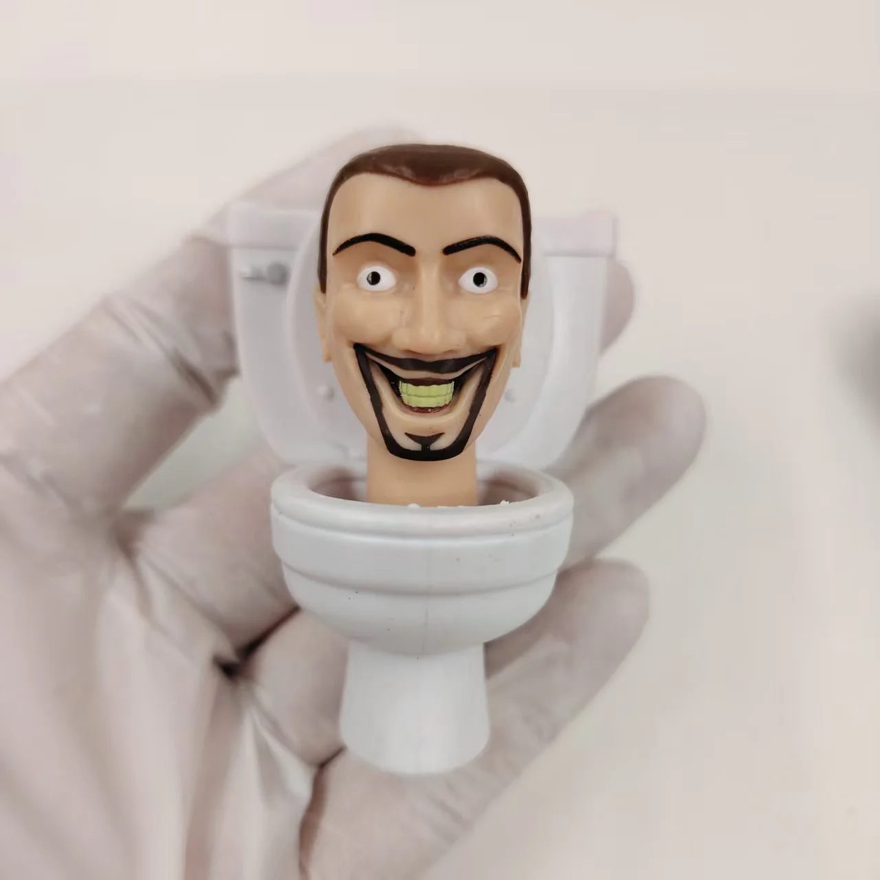 الأصلي Skibidi المرحاض رجل كاميرا رجل الشكل التلفزيون رجل المتكلم رجل نموذج عمل أرقام الزينة البلاستيكية دمية لعبة مضحك الاطفال هدية #2