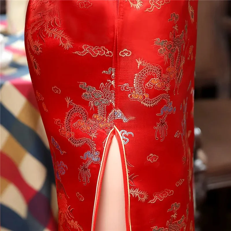 17Colors Chinese Cheongsam Traditional Wedding Qipao Woman Embroidery Elegant Split Dress Female Floral Bodycon Cheongsam