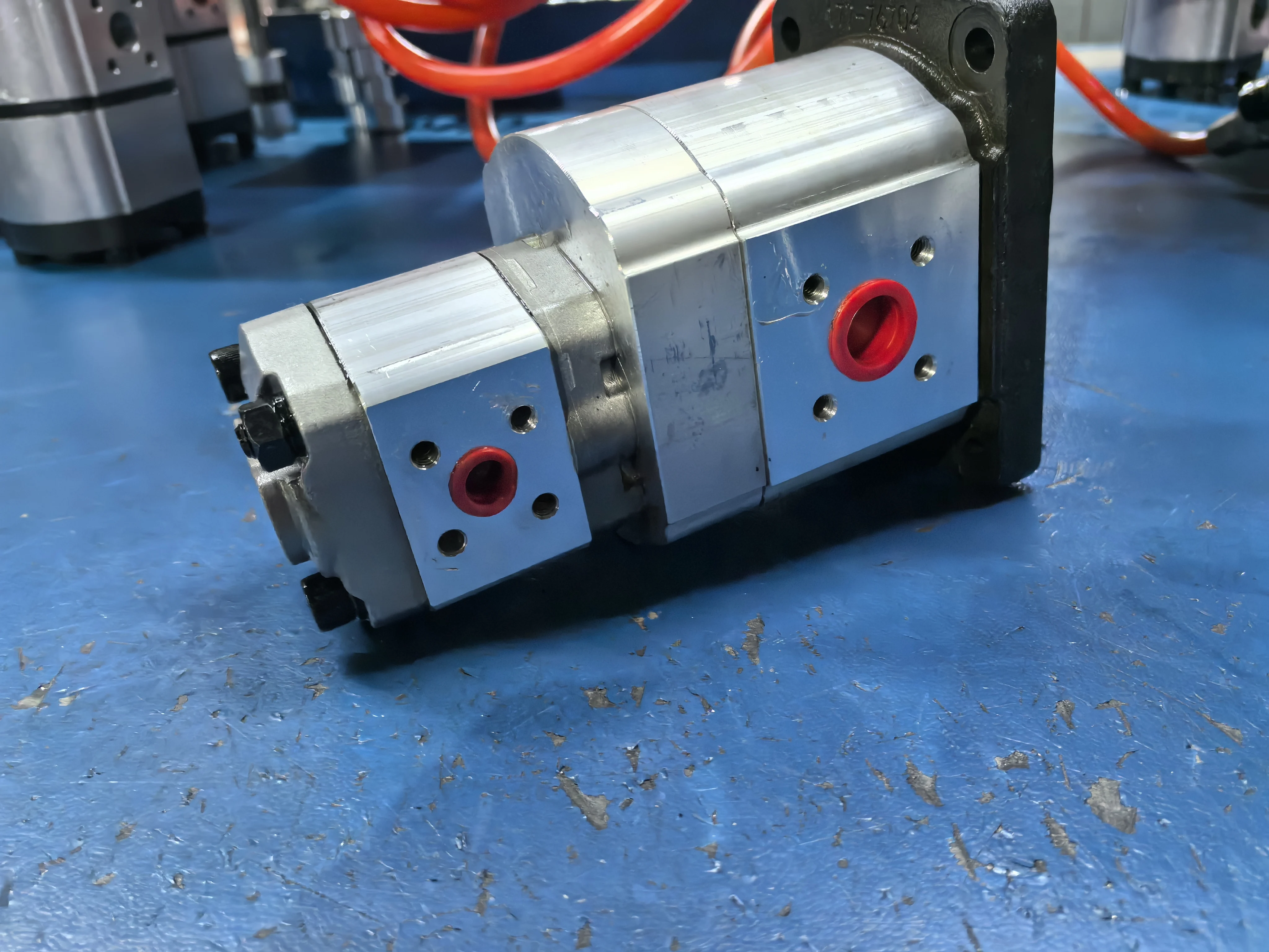 Pompa idraulica SNW serie SNP SNZ234301852AS SNZ231207259AS SNW2NN011R302ACNNB7B5NNBNNNNNN+SNCINN1.7RN21DEP1B2B1NNBNNNNNN