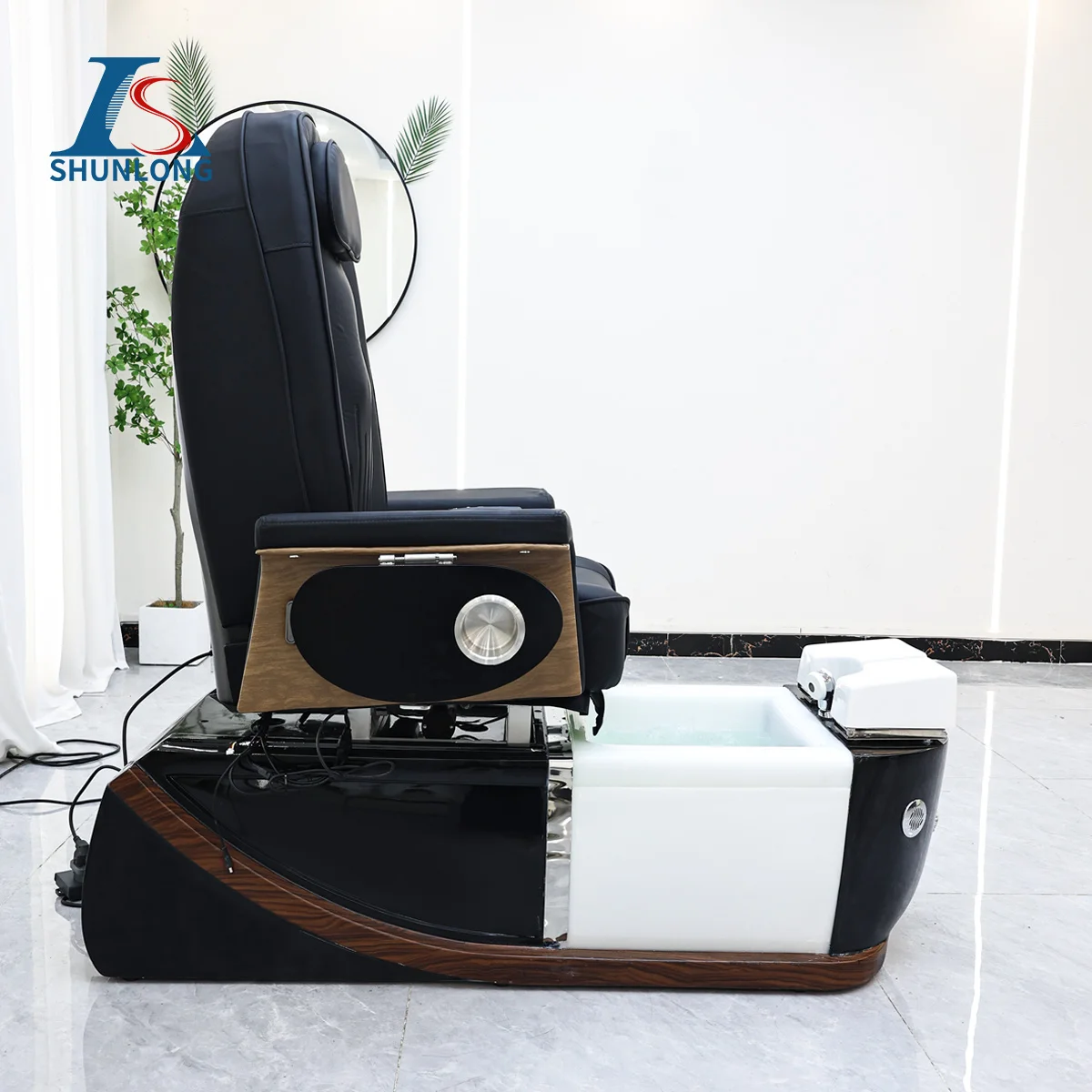 Luxury Black PU Pedicure Spa Chair Reclining Nail Salon Chair with Curved Canopy & Acrylic Foot Tub Beauty Furniture