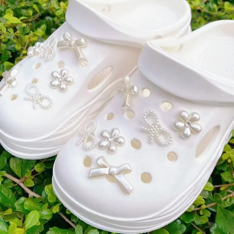 Hot Fashion Shoe Charms for Pearl Bow and Flowers Clogs Shoe Buckle Cute Shoe Accessories Decoration for Girls Gift image 3