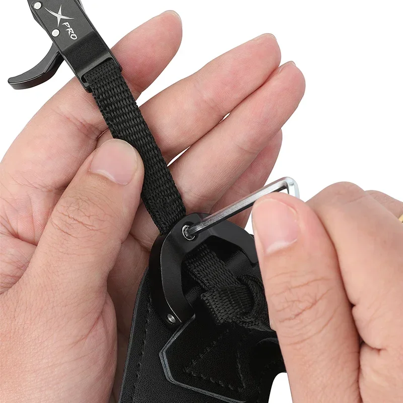 Archery Compound Bow Release Aid Adjustable Strap Automatic Jaw Close Leather Durable for Bow Shooting Hunting Training Target - view 4