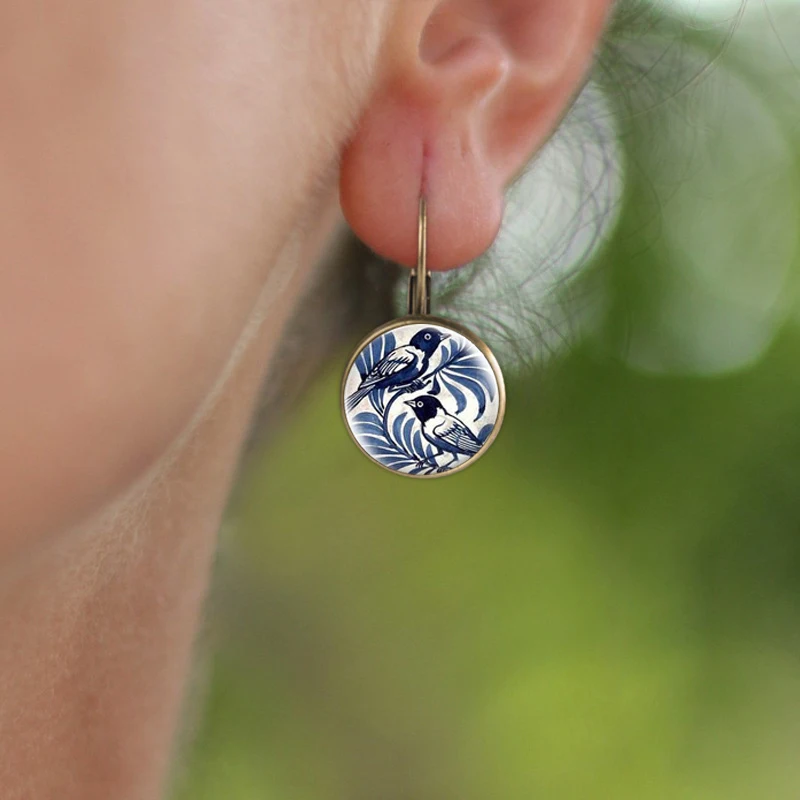 Vintage Blue Magpie Bird Earrings Retro Round Antique Bronze Glass Dome Earrings For Women