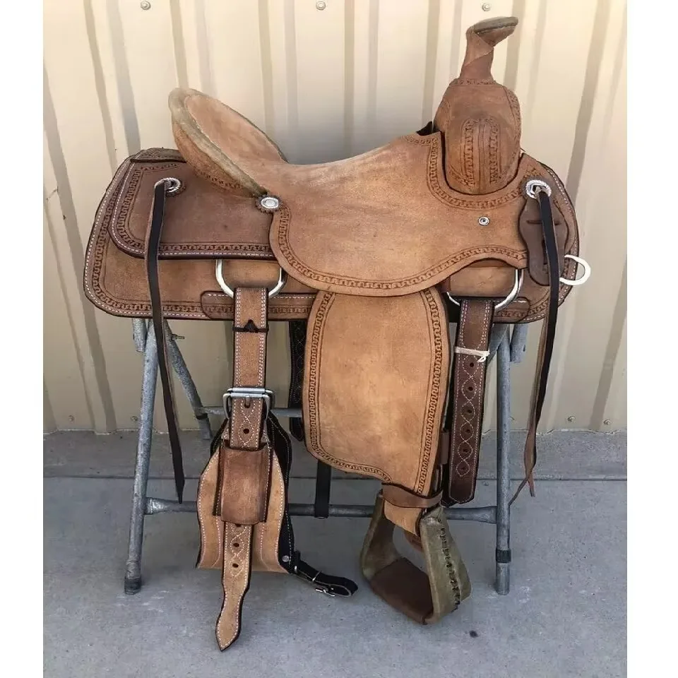 

Adjustable horse seat, balanced design, suitable for pasture trails and competitive western leather
