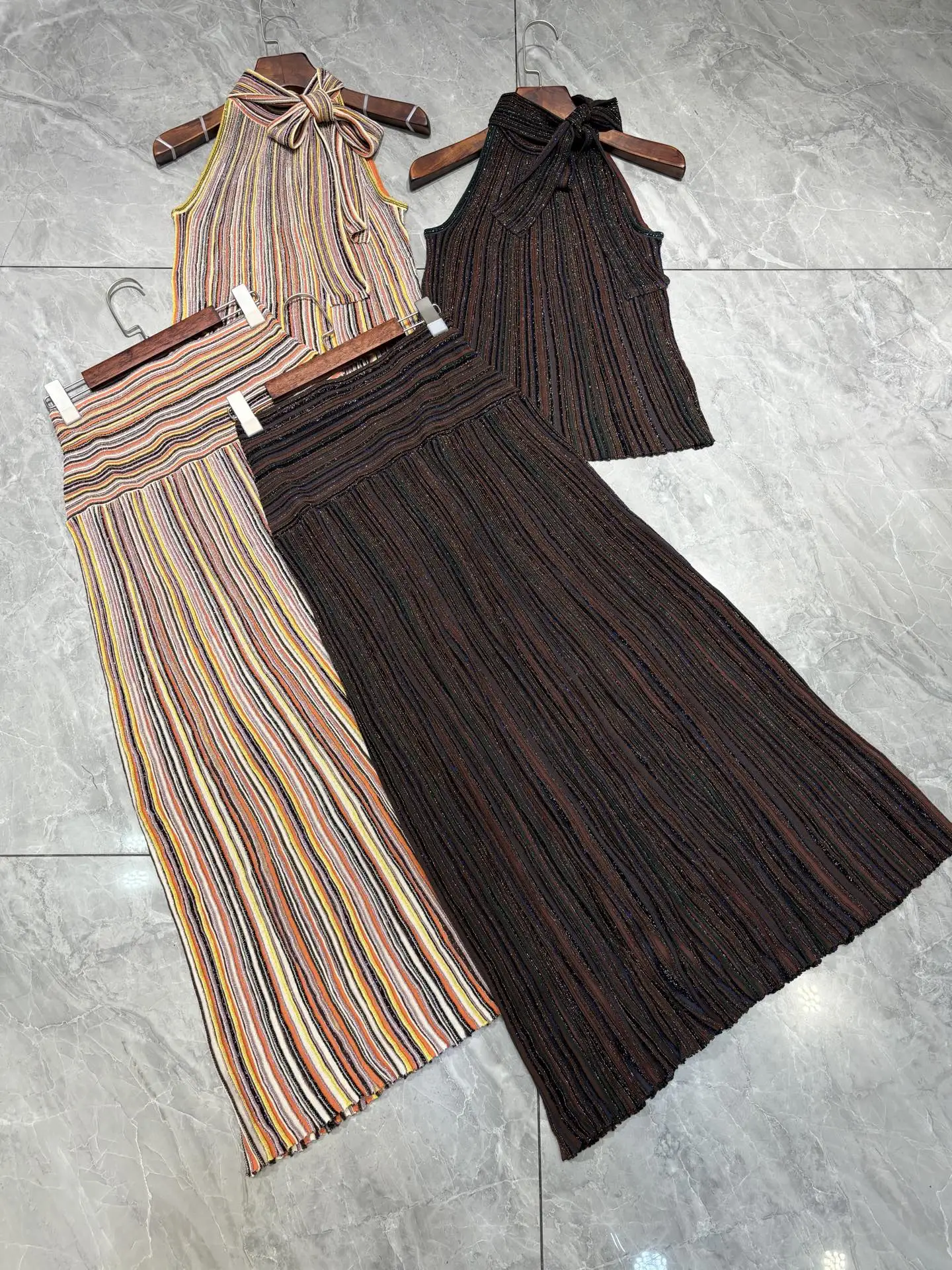 

Women Sequins Striped Knitted Set Lace-up Stand Collar Sleeveless Vest + Elastic Waist A-Line Long Skirt Fashion Knit Suit