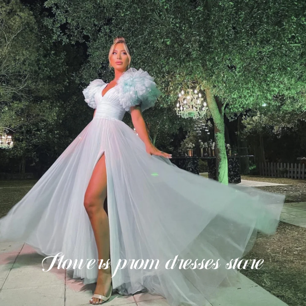 

Flowers Sky Blue Embroidered Tulle Prom Dresses Ruched V-Neck Celebrity Dress with Split A-Line Pleats Evening Dress Customized