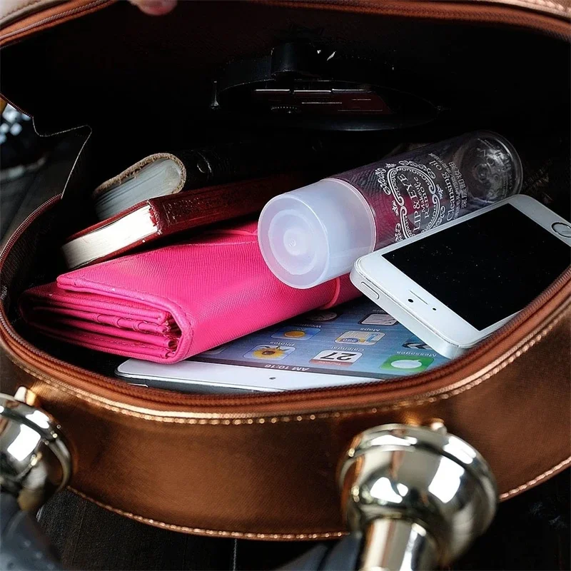 بو ثلاثية الأبعاد ساعة دلو حقيبة تصميم حقيبة يد Y2K حقيبة الهاتف المحمول Temu موضة شخصية ساعة قطري الصليب حقيبة كتف الإبداعية #5