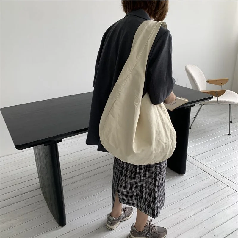 Women Canvas Crossbody Bag Oblique Cross Single Backpack Large Capacity Shoulder Bag Retro Dumpling Hobos Bag Shoulder Bag