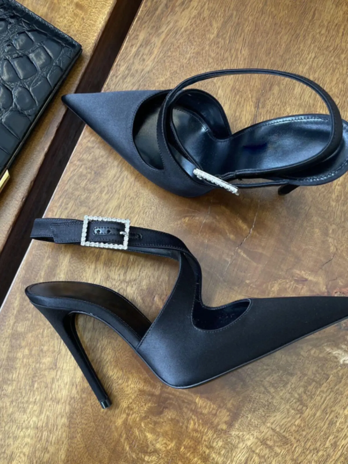 

2026 Summer New Sexy High Heels for Women, Thin Heels, Headband, Buckle, High End, Elegant Sandals for Women