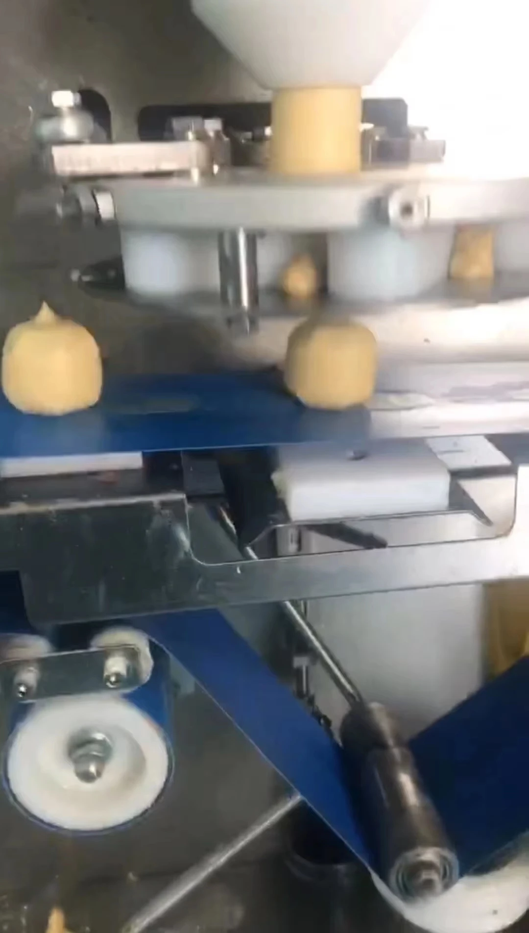 Automatic Moon Cake Filling Machine Commercial Stuffing Equipment Stainless Steel for Bakery Pastry Production Line